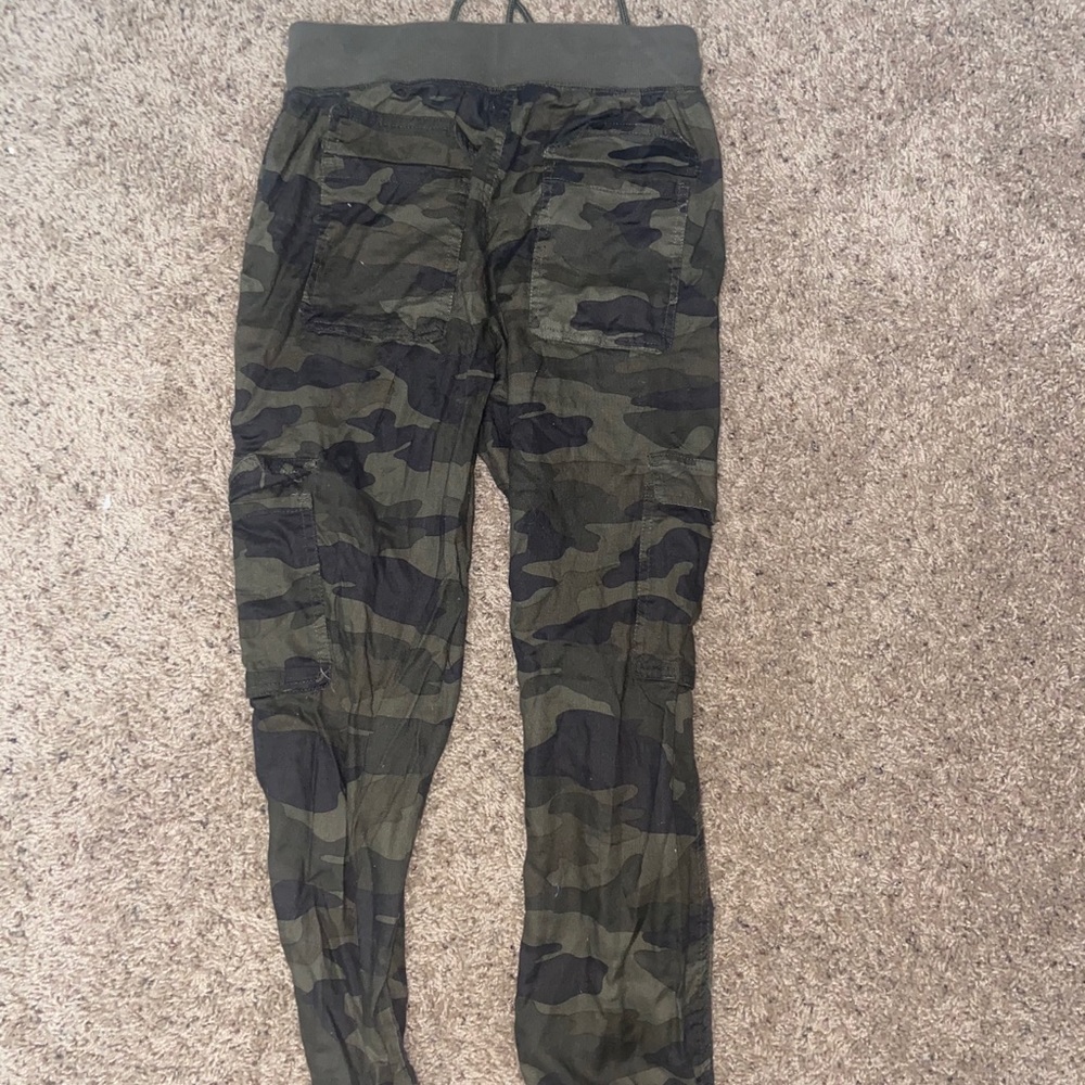Camo pants - Picture 2 of 4
